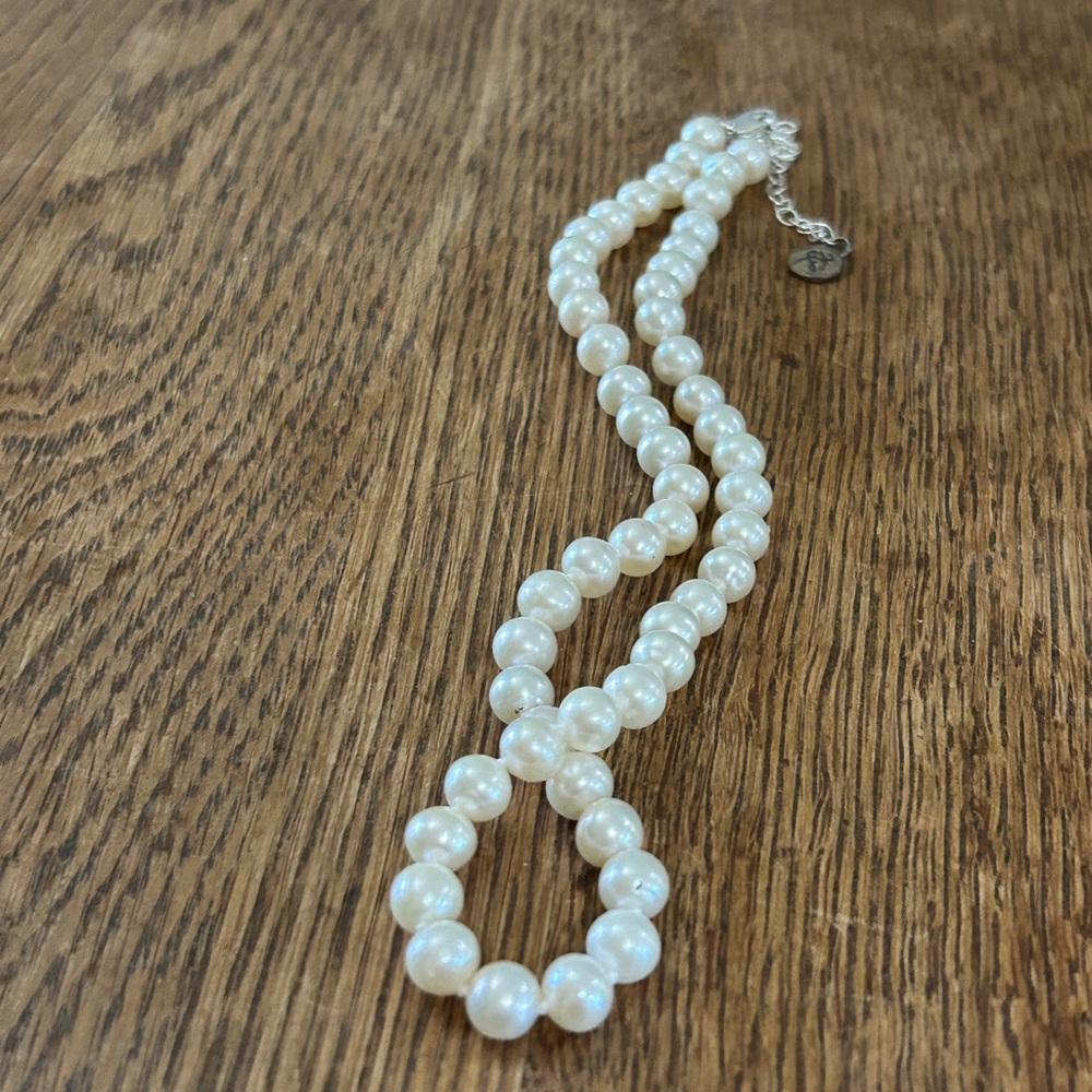 Ralph Lauren Ivory Pearl Necklace with Silver Accents - Picture 4 of 4
